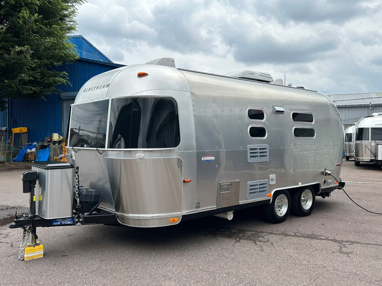 エアストリーム 1/18ダイキャストモデル 24時間以内発送 エア